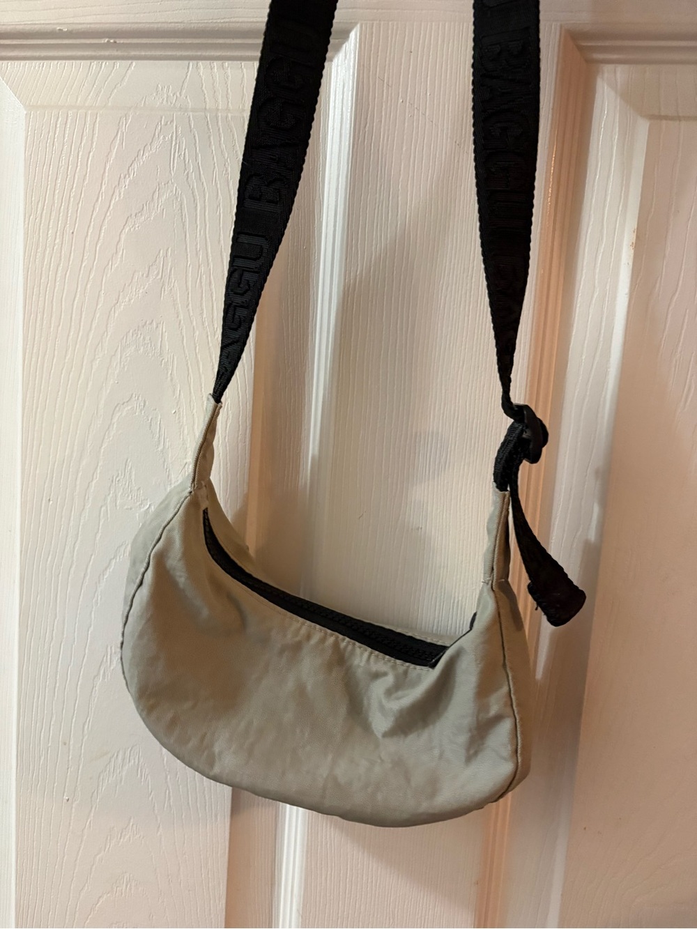 Baggu UO exclusive mini crescent bag - Picture 2 of 2